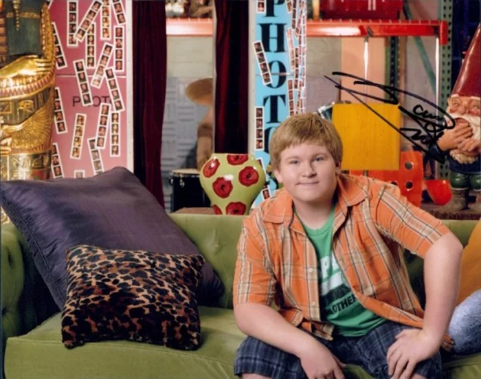 Doug Brochu autograph