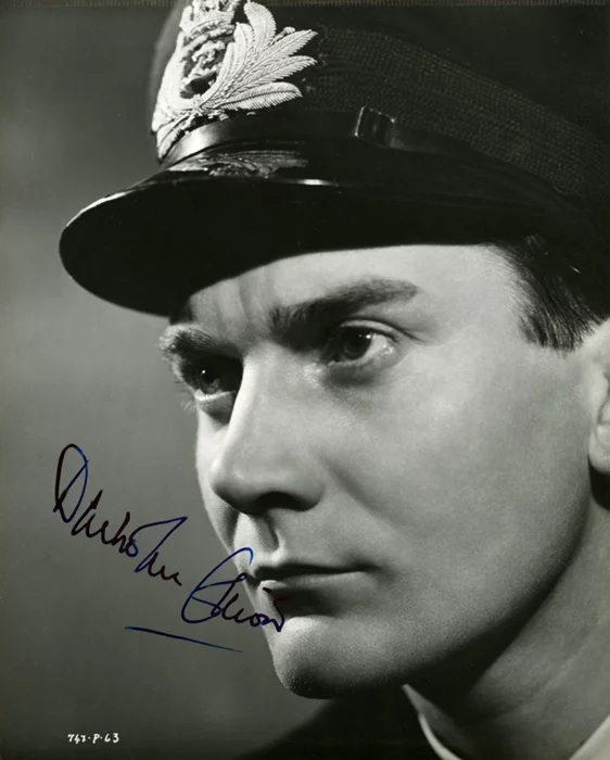 Denholm Elliott autograph