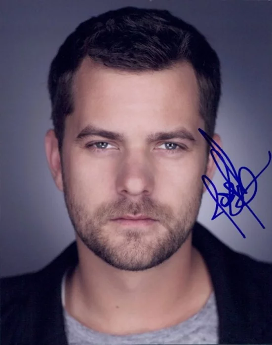 Joshua Jackson autograph