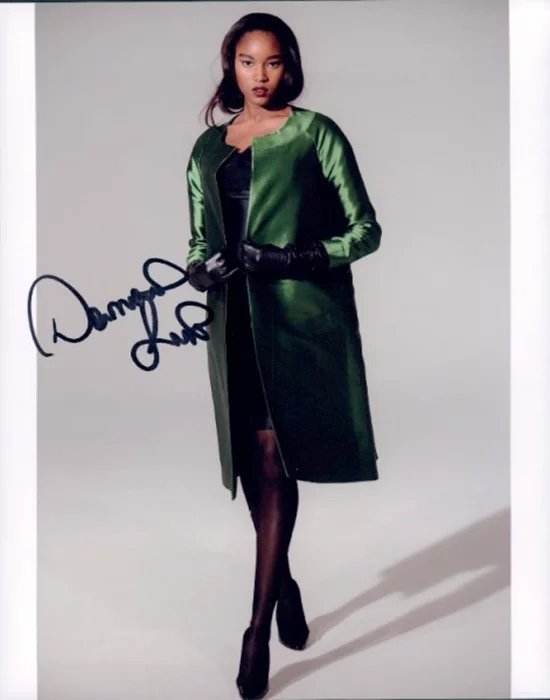Damaris Lewis autograph