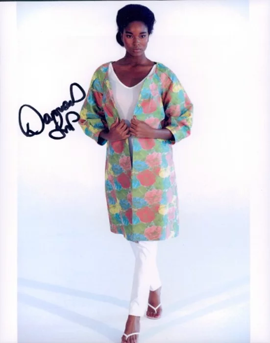 Damaris Lewis autograph