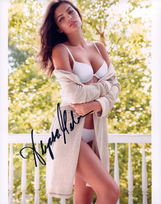 Alyssa Miller autograph