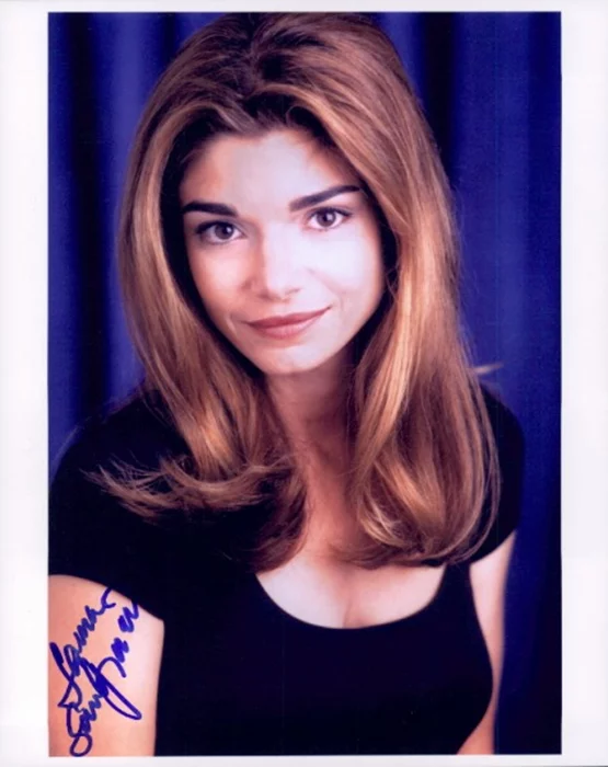Laura San Giacomo autograph