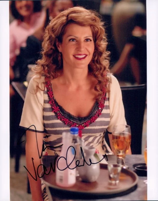 Nia Vardalos autograph