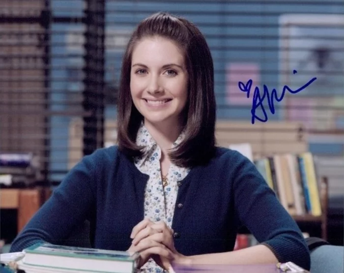 Alison Brie autograph