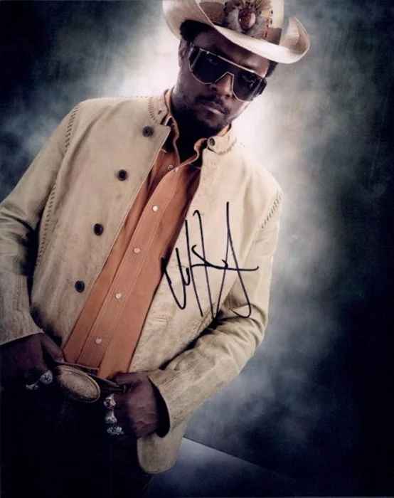 will.i.am autograph