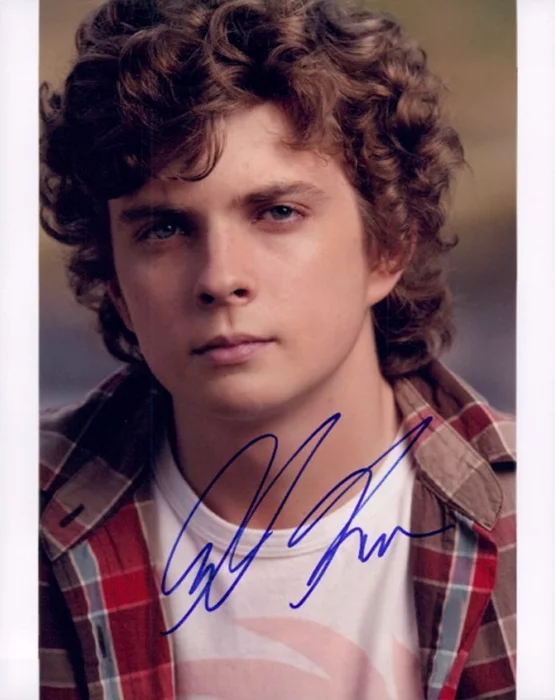 Erik Knudsen autograph
