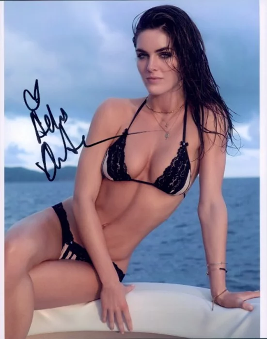 Hilary Rhoda autograph