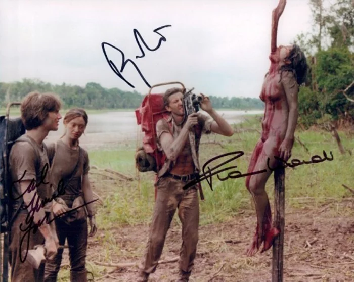 Cannibal Holocaust autograph