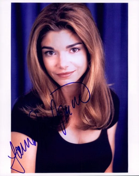Laura San Giacomo autograph