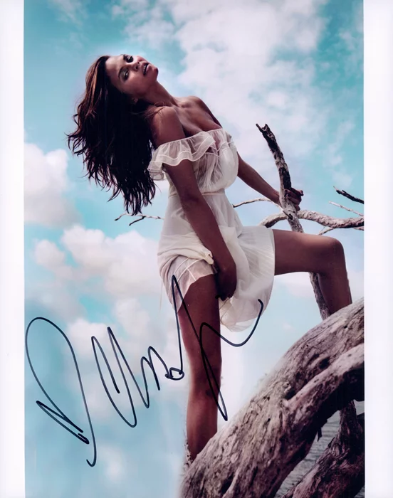 Christine Teigen autograph
