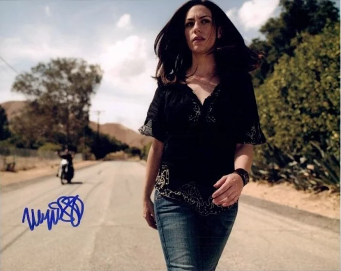 Maggie Siff autograph