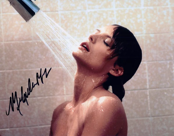 Michelle Pfeiffer autograph