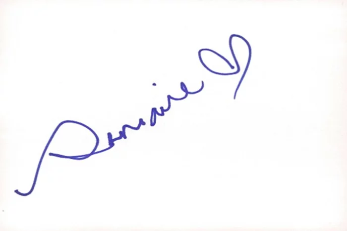 Samaire Armstrong autograph