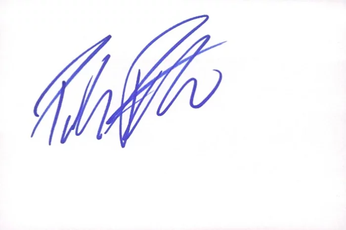 Paula Patton autograph