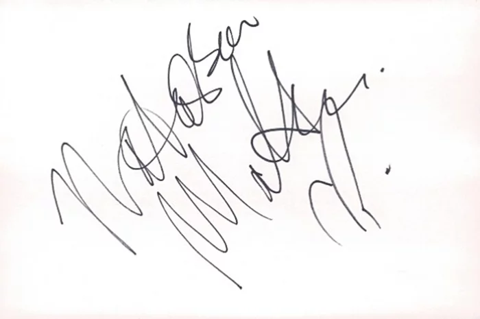 Natassia Malthe autograph