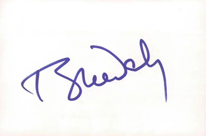 Tyne Daly autograph