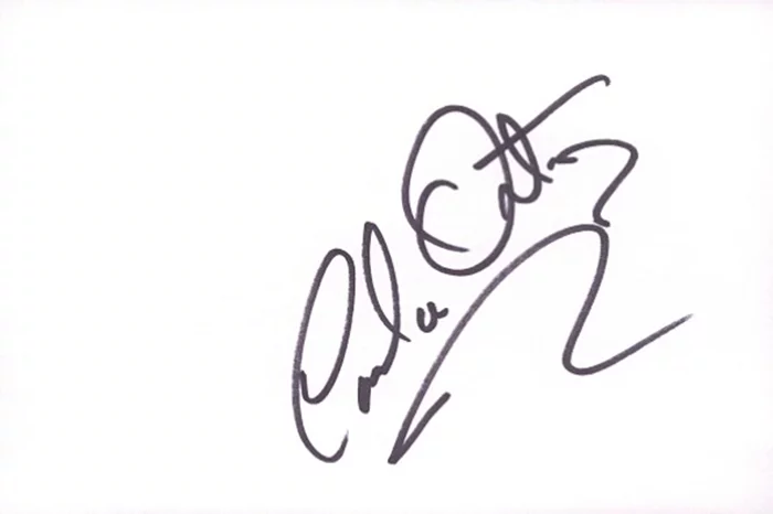 Carla Ortiz autograph