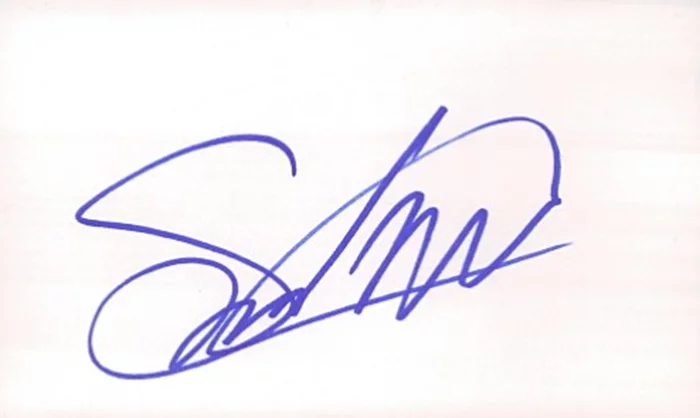 Sarah Lancaster autograph
