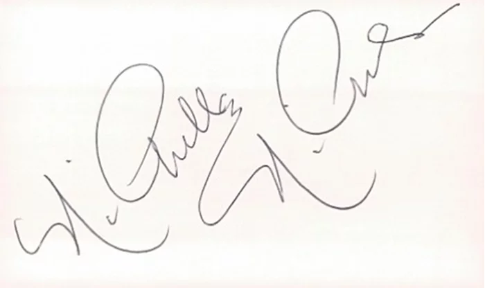 Nichelle Nichols autograph
