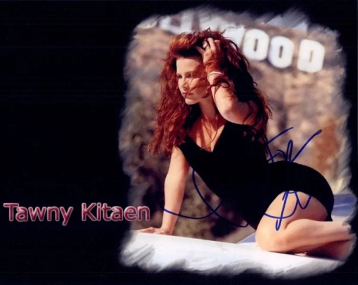 Tawny Kitaen autograph
