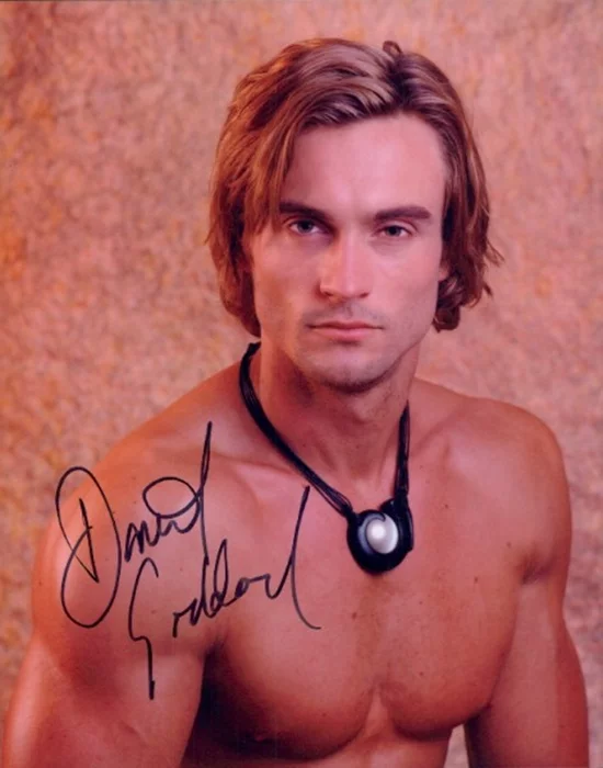 Daniel Goddard autograph