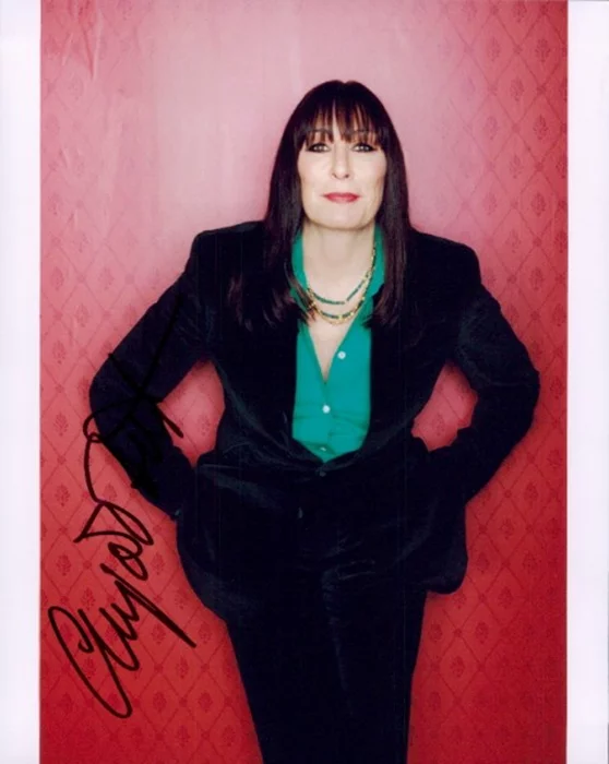 Anjelica Huston autograph