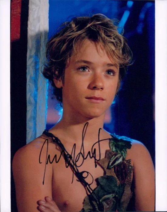 Jeremy Sumpter autograph