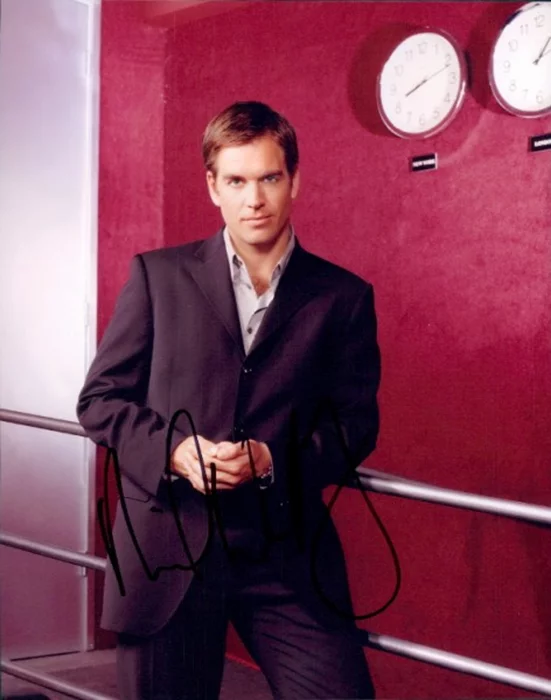 Michael Weatherly autograph