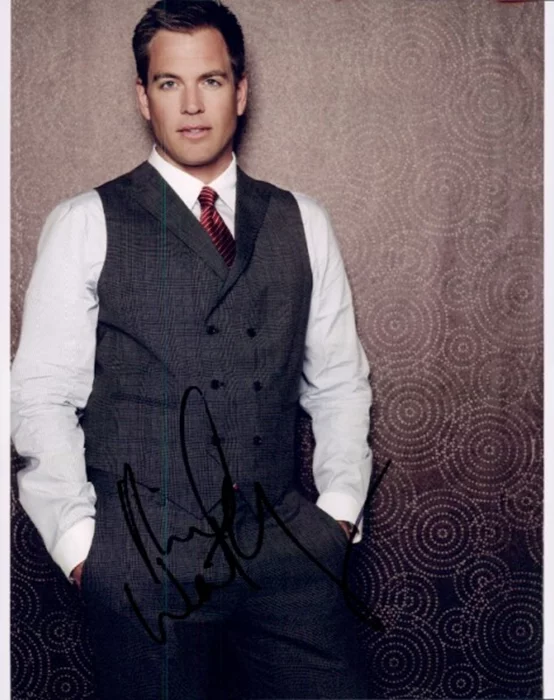 Michael Weatherly autograph