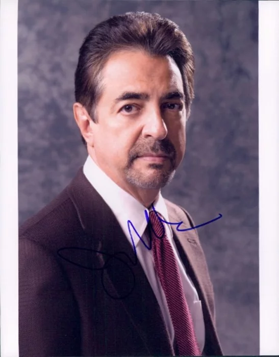 Joe Mantegna autograph