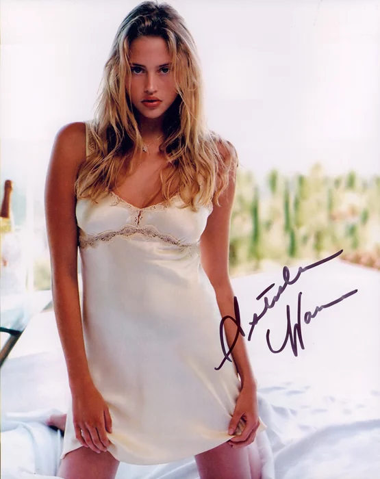 Estella Warren autograph