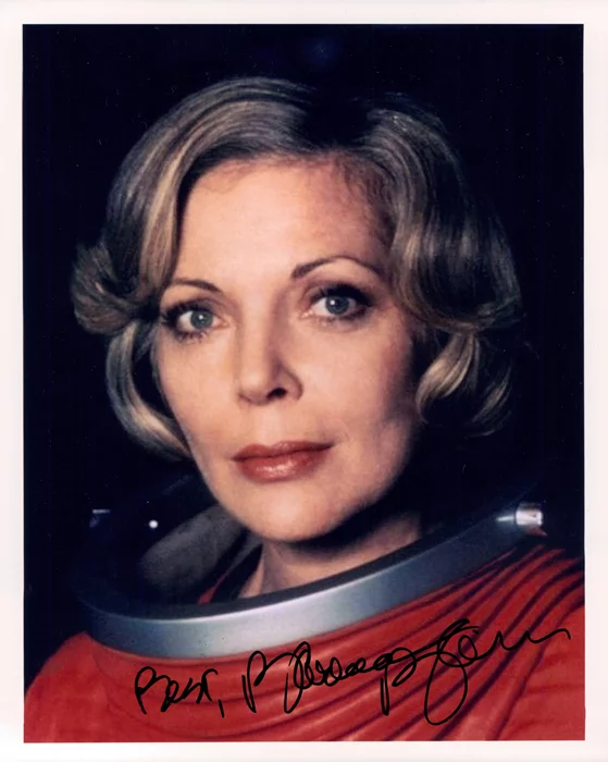Barbara Bain autograph