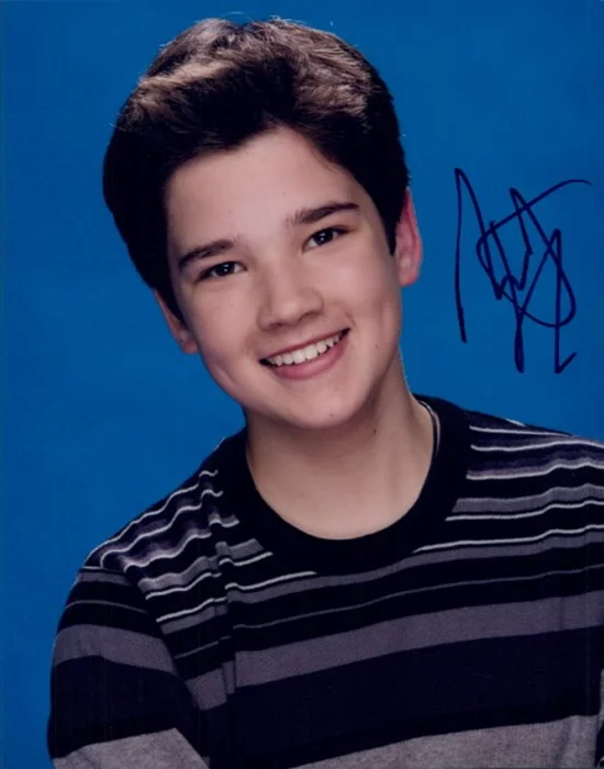 Nathan Kress autograph