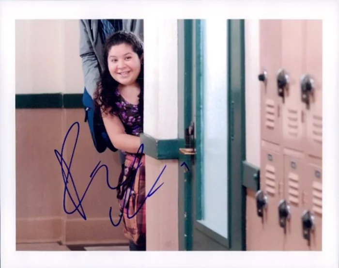 Raini  Rodriguez autograph