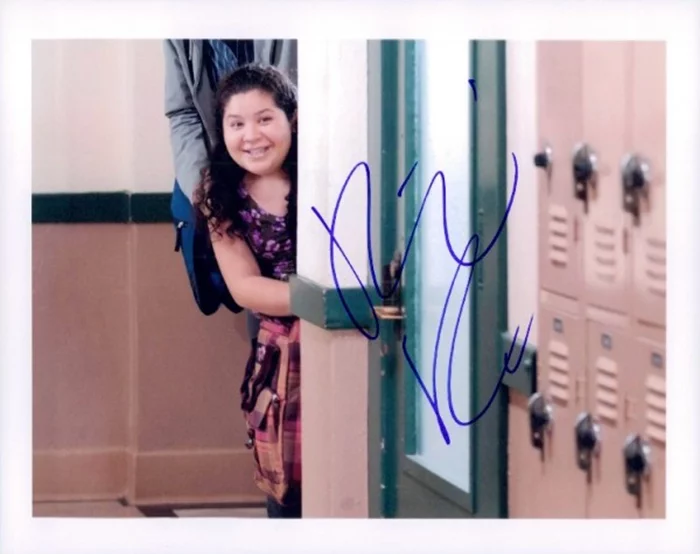Raini  Rodriguez autograph