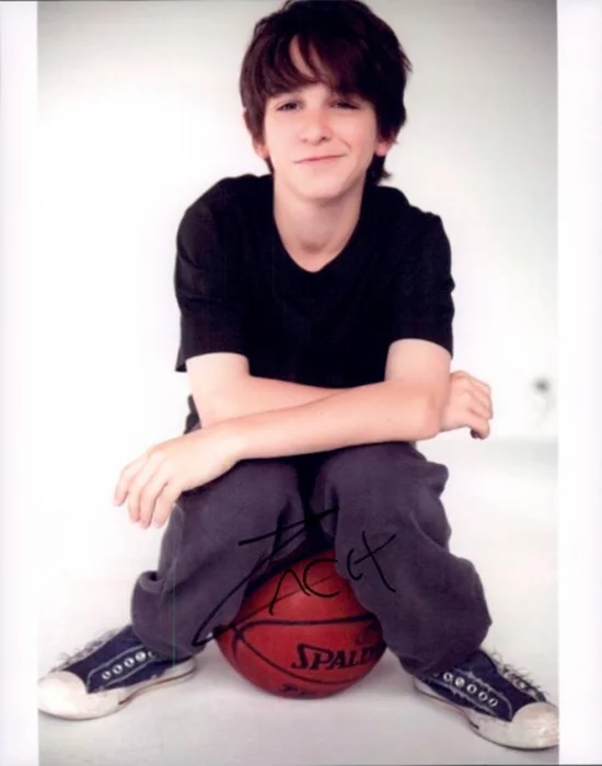  Zachary  Gordon autograph