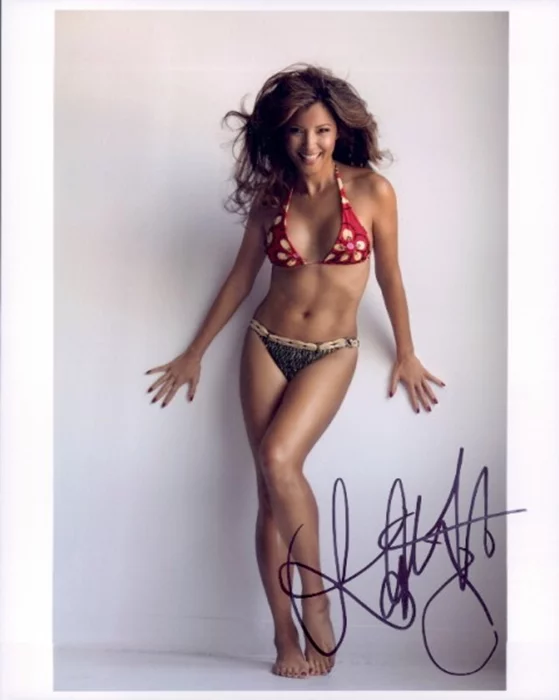 Kelly Hu autograph