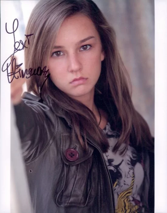 Lexi Ainsworth autograph