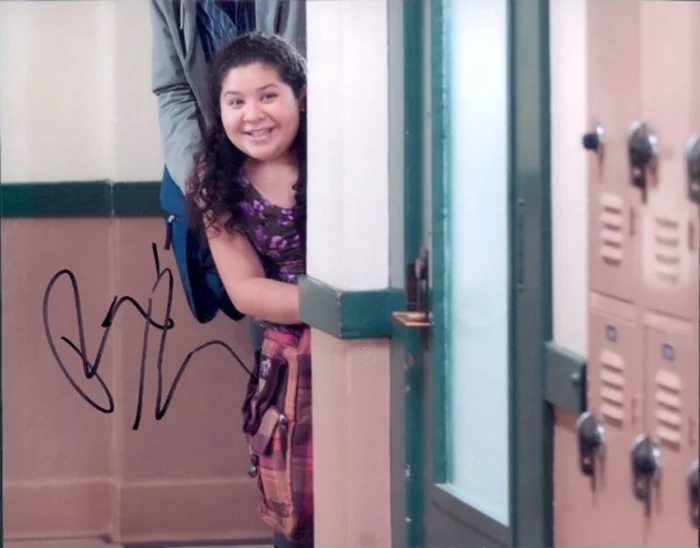 Raini  Rodriguez autograph