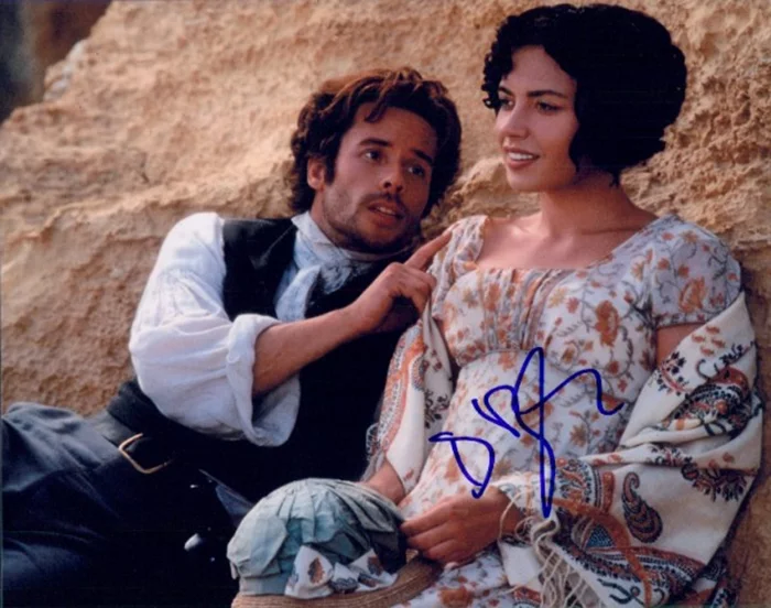 Dagmara Dominczyk autograph