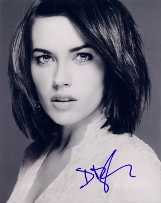 Dagmara Dominczyk autograph
