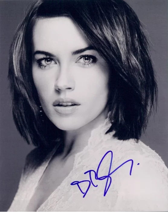 Dagmara Dominczyk autograph
