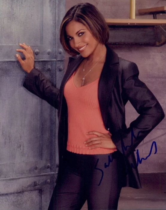 Salli Richardson autograph