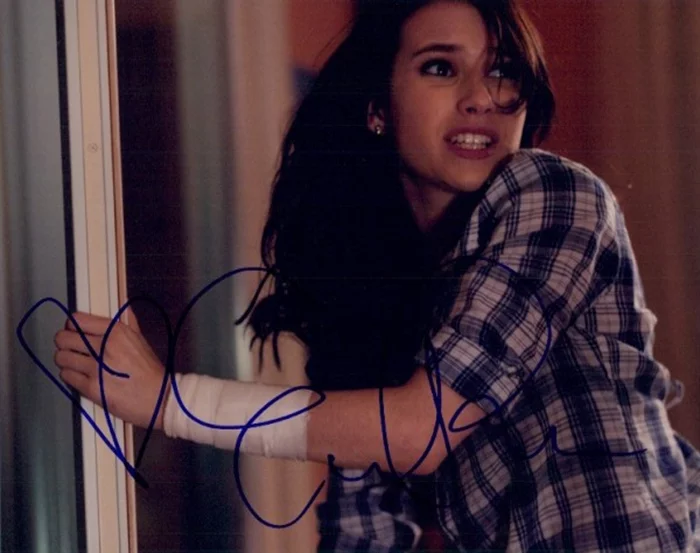 Emma Roberts autograph