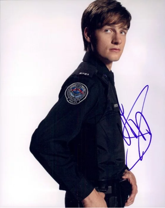 Gregory Smith autograph