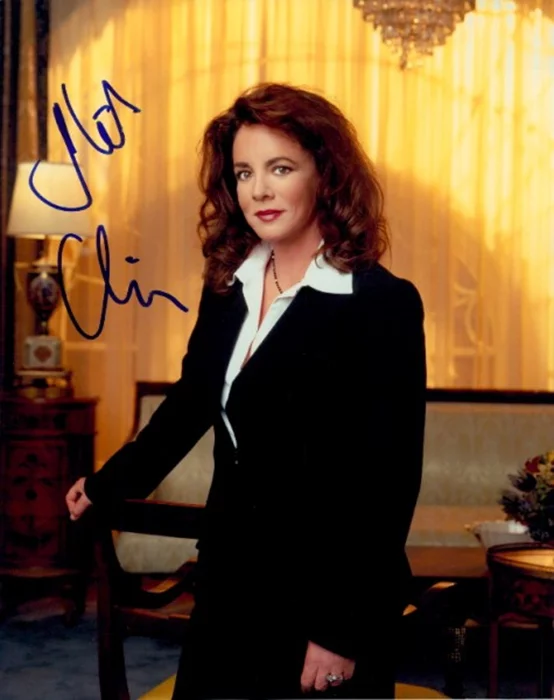 Stockard Channing autograph