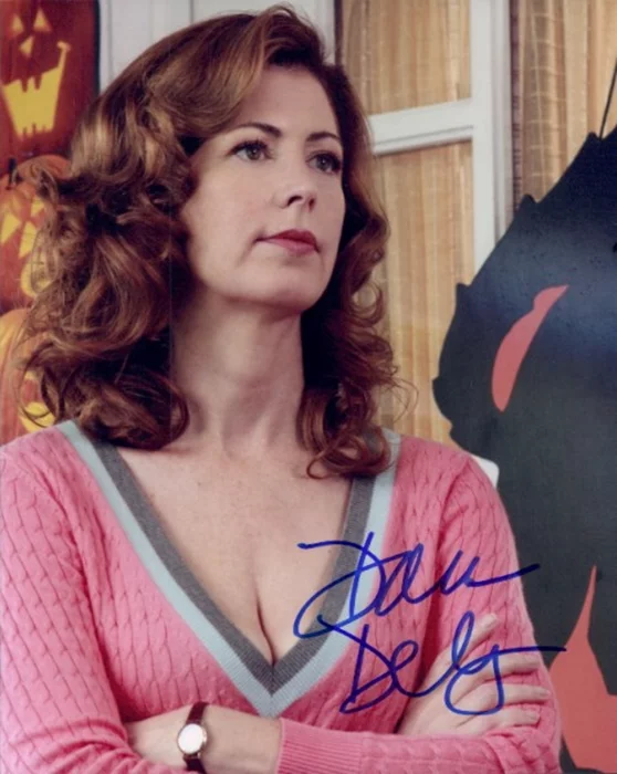 Dana Delany autograph