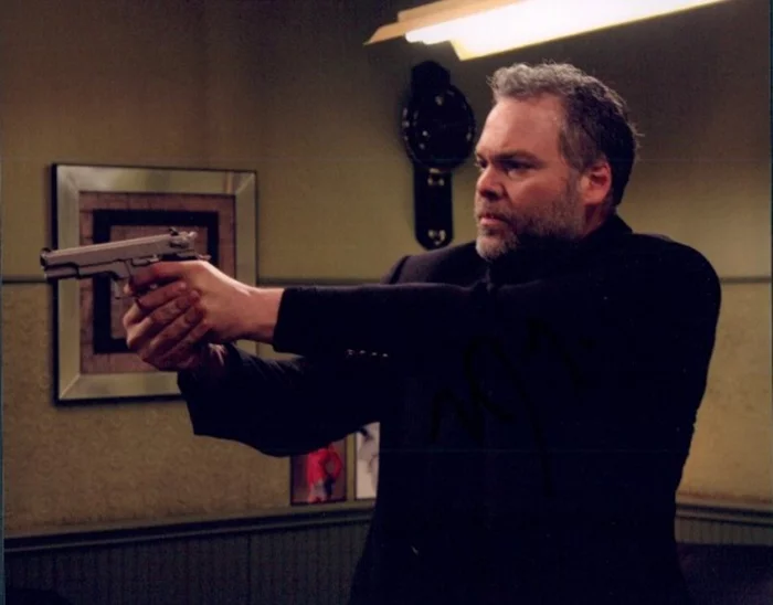 Vincent D'Onofrio autograph