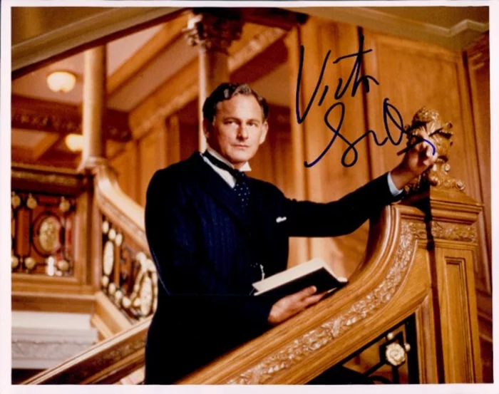 Victor Garber autograph
